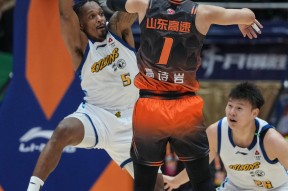 lol补丁下载-包含关键时刻山东男篮备战NBA常规赛东契奇连续二十场比赛得分超过逆转，风云突变上海海港集结日队长鼓劲瞬间刷屏的词条