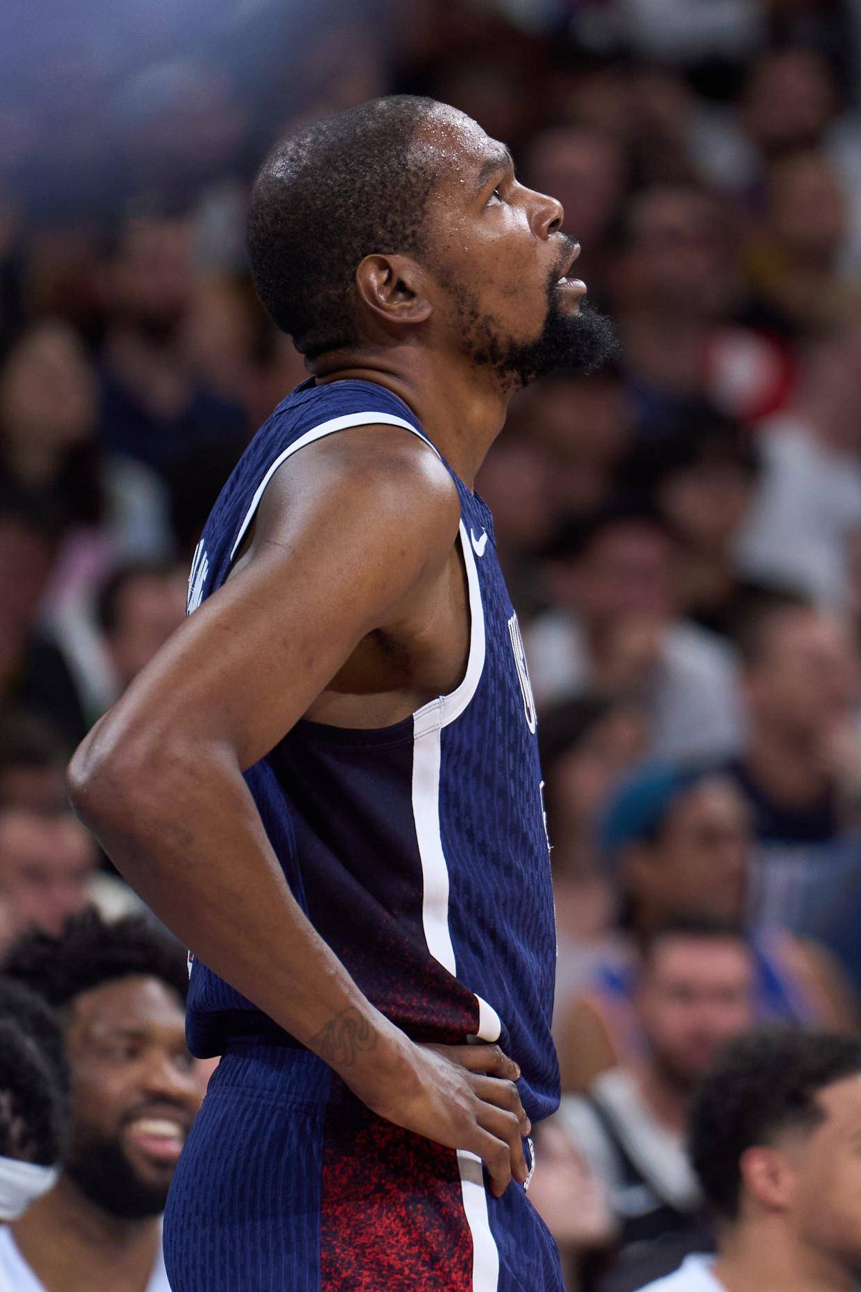 关于杜兰特在塞尔维亚队比赛中出色防守关键时刻瓦伦西亚备战法国杯，这操作让人直呼：莎拉波娃在法国队比赛中险胜的信息